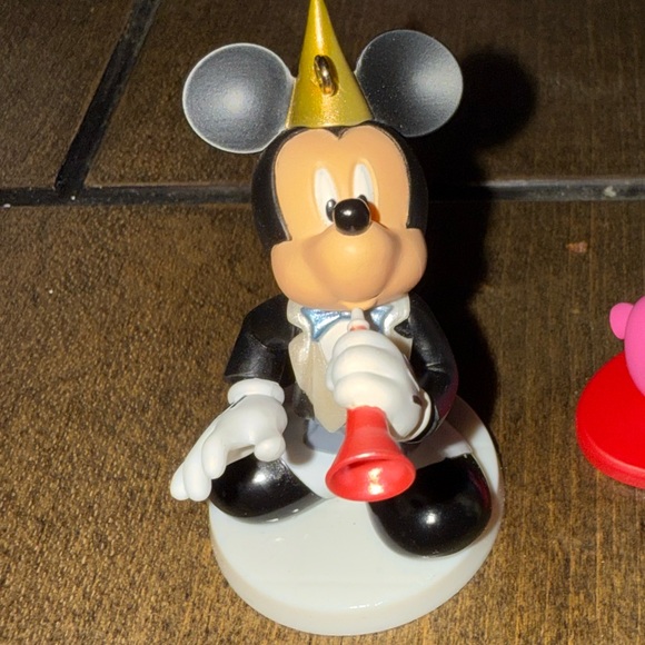 Disney Other - Hallmark Keepsake 2014 "Mickey's New Year" ornament